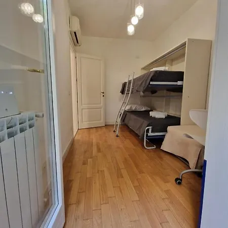 Appartement Bella Vista In Center With Pool By Holidays *